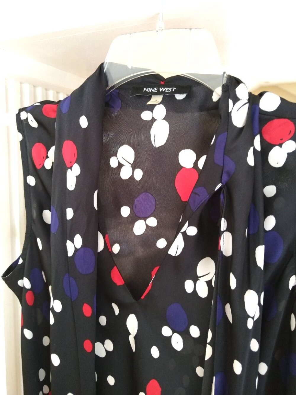 Nine West Women's Sleeveless Black Red White Polka Dot Blouse Top Casual Size S
